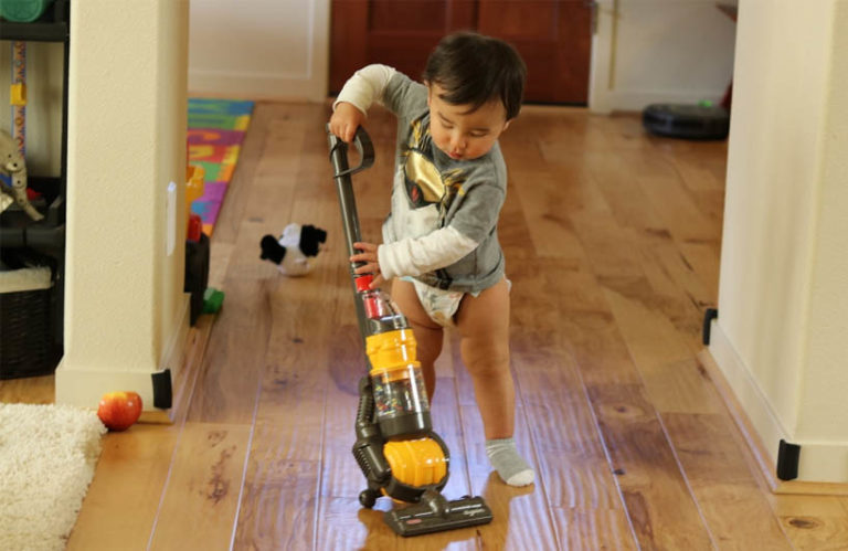 5 Mẹo Hút Bụi Đơn Giản Giúp Tăng Tốc Việc Dọn Dẹp Nhà Cửa