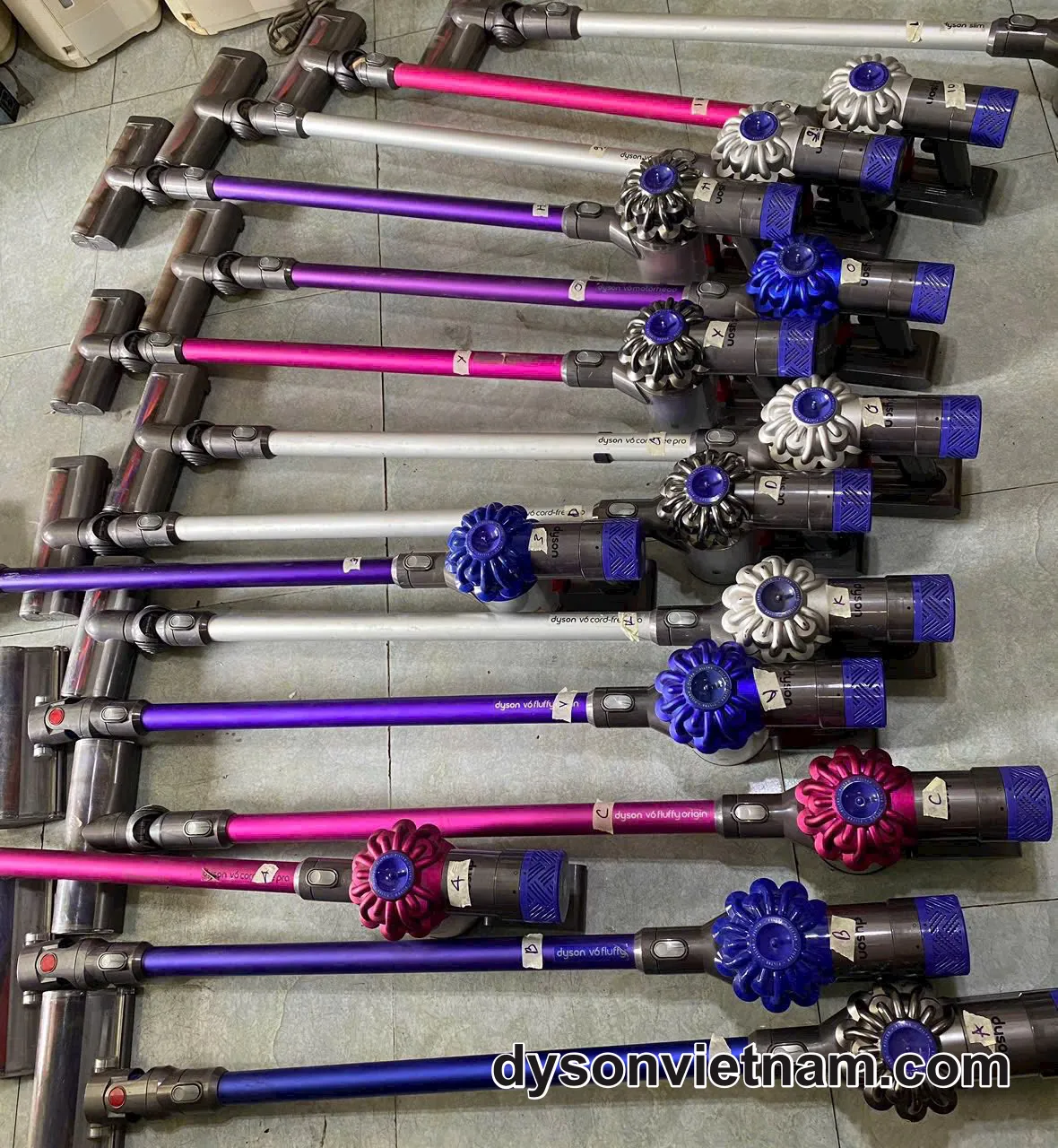 Thay Pin Máy Hút Bụi Dyson V6 Chính Hãng - Thợ Giỏi - Chất Lượng Tại Phường Ngọc Hà