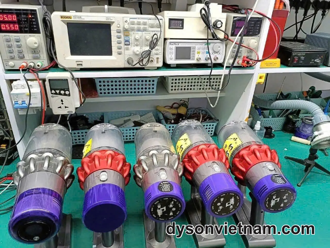 Trung Tâm Uy Tín Thay Pin Máy Hút Bụi Dyson V6 Chính Hãng Phường Hoàn Kiếm