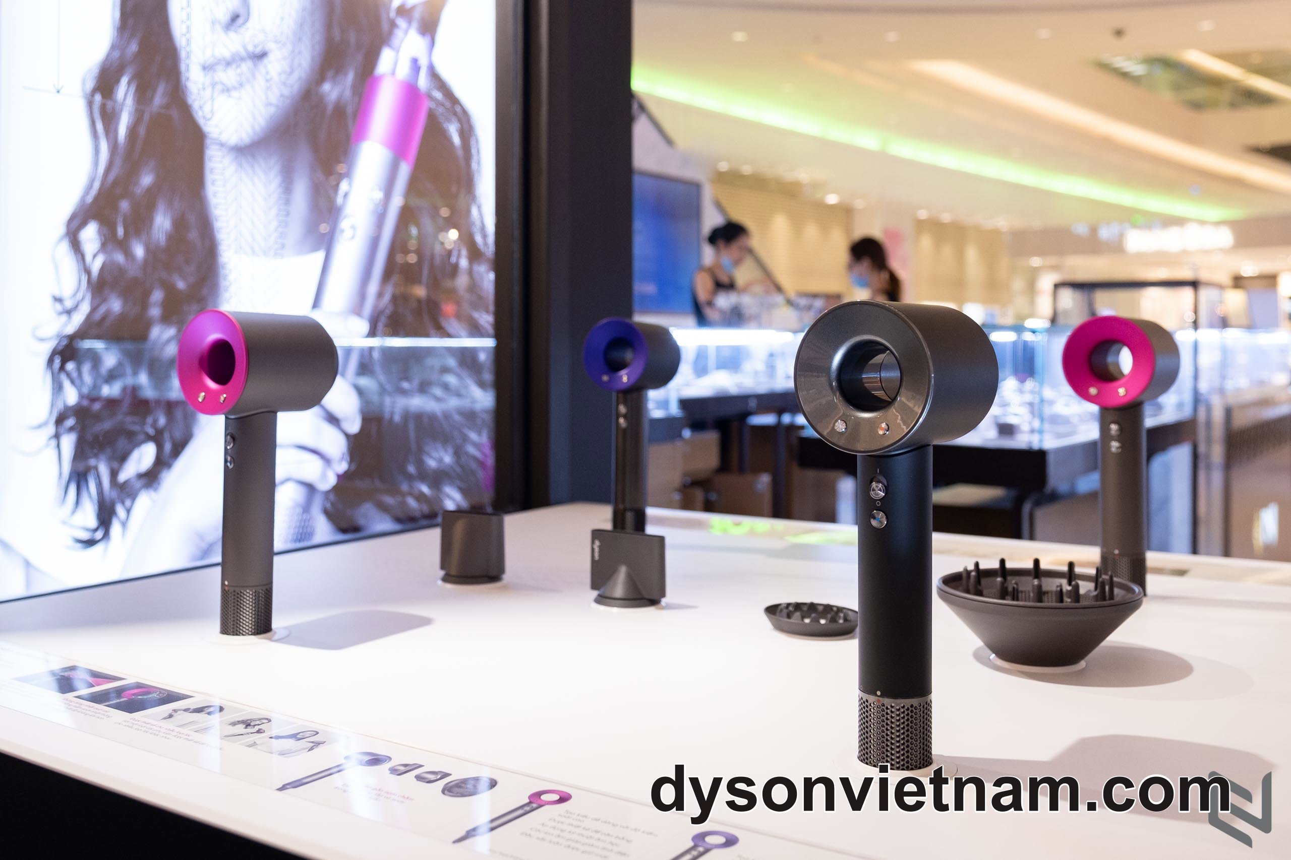 sửa máy sấy tóc Dyson