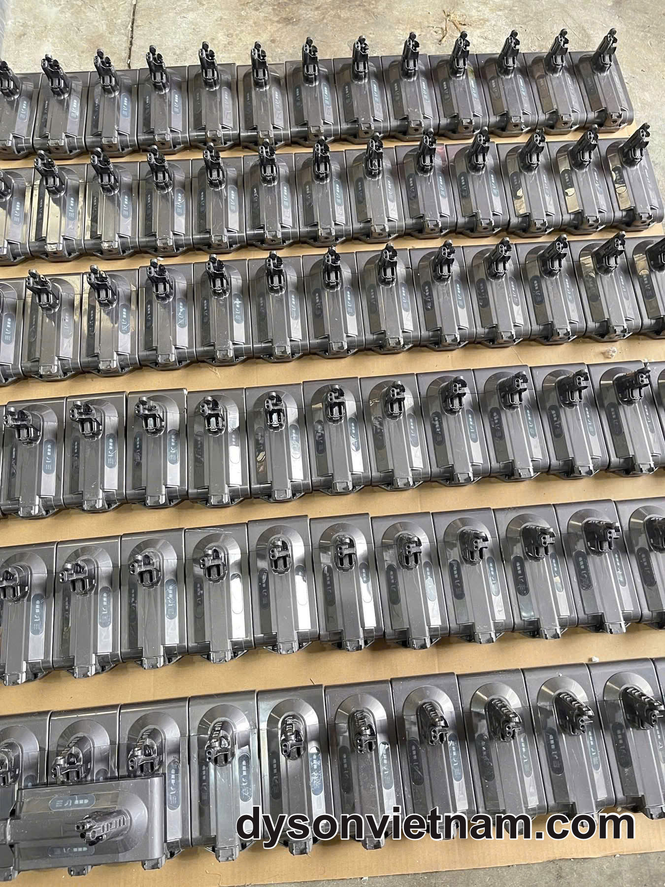 pin máy hút bụi Dyson V6